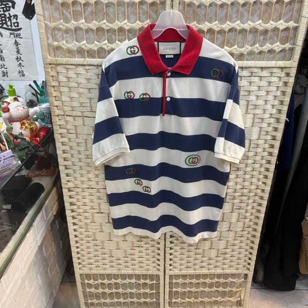 105 정품 구찌 인터로킹 반팔 팝니다