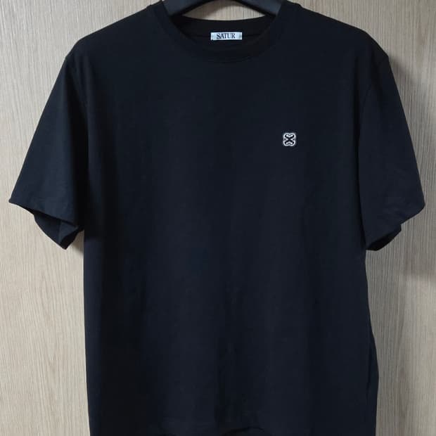 (착샷) 세터 satur 로고 반팔 티셔츠 