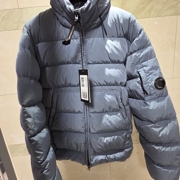 새상품) cp컴퍼니 크롬r 패딩