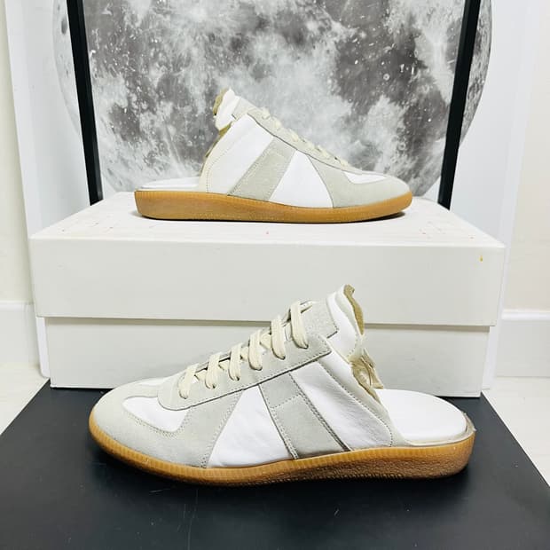 정품 38.5) 마르지엘라 독일군 컷아웃 뮬 스니커즈 240~245