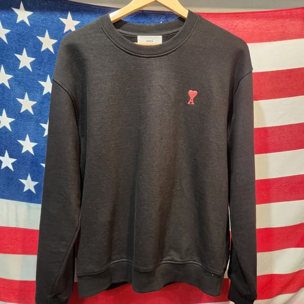 AMI 아미 드 꾀르 하트 로고 맨투맨 (정품)