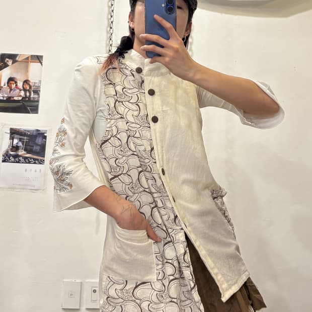 나무단추 오리엔탈 아이보리 베스트