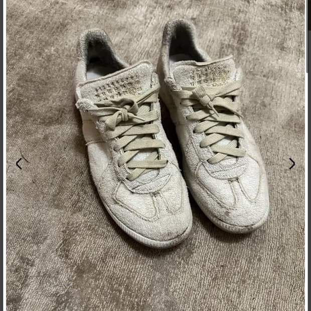 마르지엘라 화이트 호텔 레플리카 스니커즈