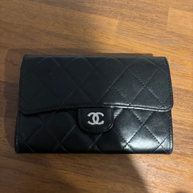 공효진 샤넬 램스킨 은장 지갑