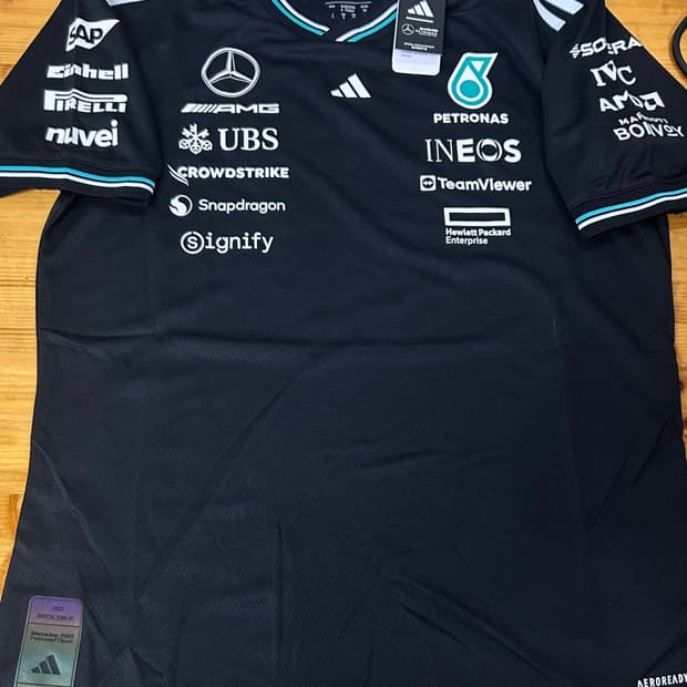 F1 벤츠 페트로나스 반팔 유니폼 블랙 새상품