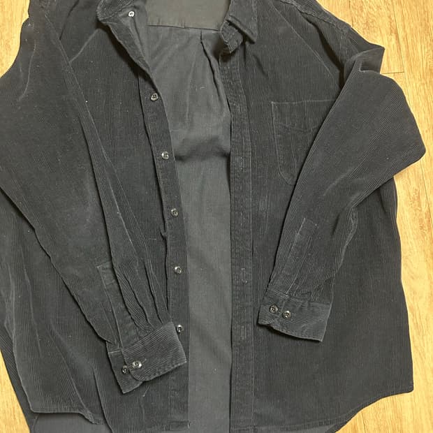 프리즘웍스 코듀로이 블랙셔츠