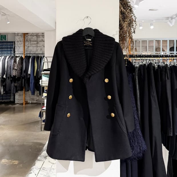 비비안 웨스트우드 블랙 앵글로매니아 울 코트