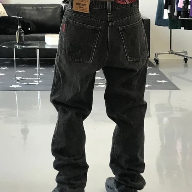 랭귤러 흑청 데님 팬츠