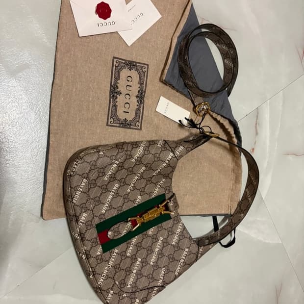 구찌 발렌시아가 해커 프로젝트 재키백 (한정판)