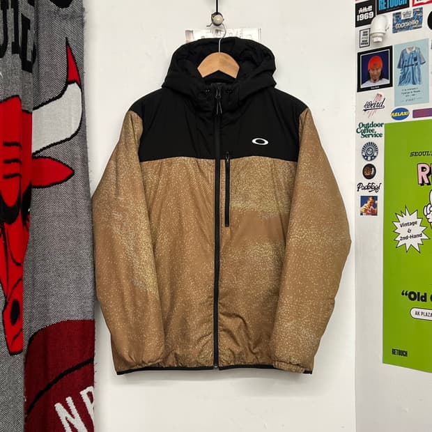 오클리 패디드 자켓