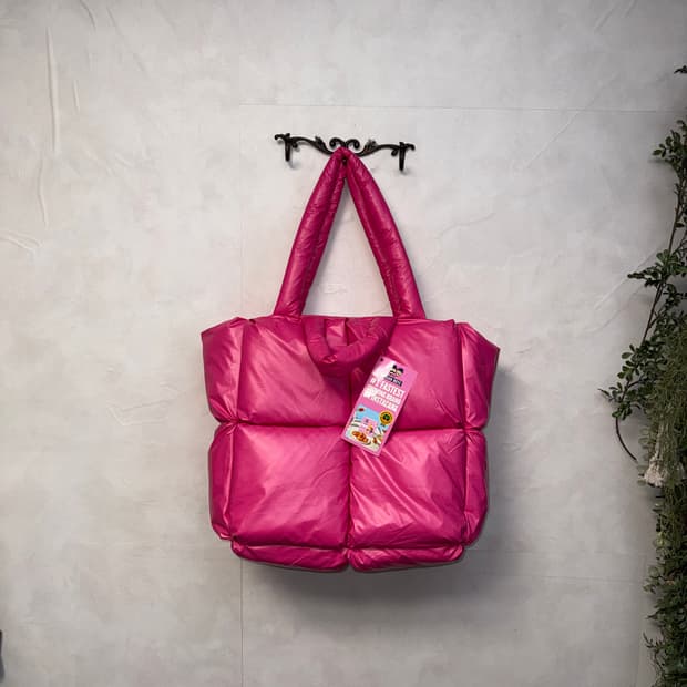 Belgian boys hot pink puffer tote bag 