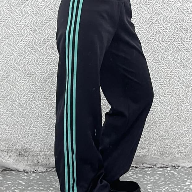 아디다스 레트로 Y2K 00's 민트 삼선 트랙팬츠 85 C09399