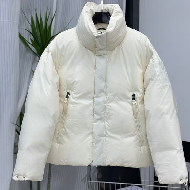 맥카지 딕슨 커플화이트