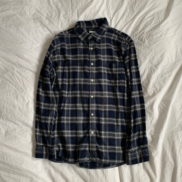 네이비 체크 셔츠