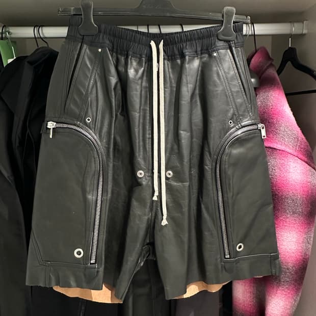 릭오웬스 바우하우스 벨라 레더 쇼츠 50사이즈 