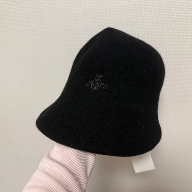 비비안웨스트우드 버킷햇 (택 있음)