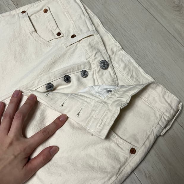 리바이스 501 아이보리