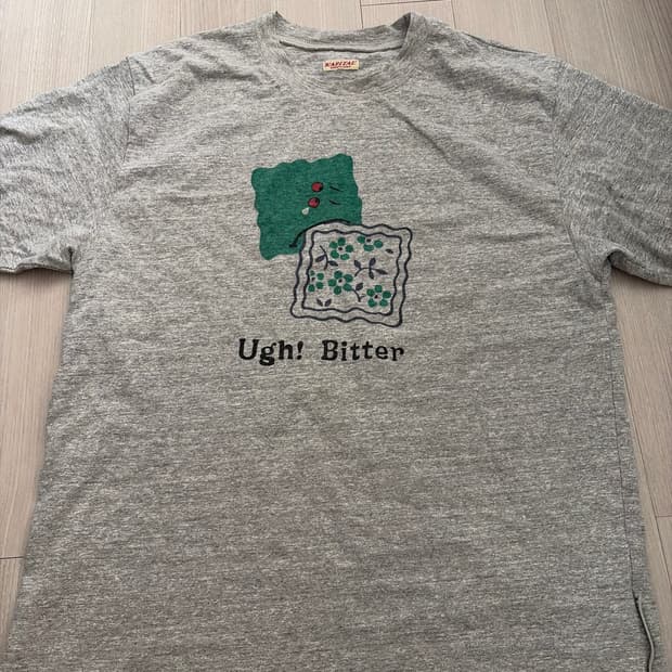 캐피탈 그레이 반팔티 s