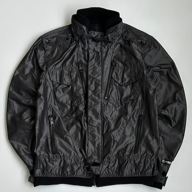 버커루 멀티포켓 테크웨어 더블레이어드 집업 자켓