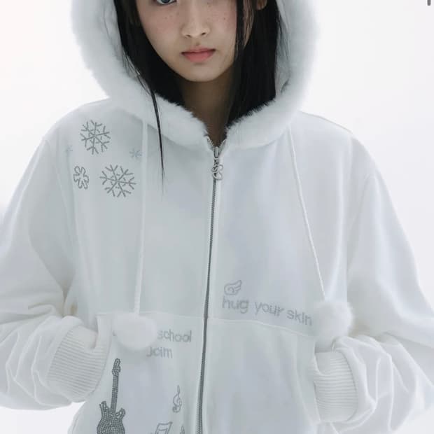 허그유어스킨) 핫픽스 퍼 후드집업 (화이트)