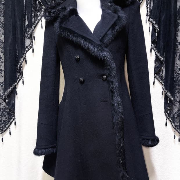 에고이스트 로맨틱고딕 고스로리 펑크 래빗퍼트리밍 플레어 캐시미어코트 갸루