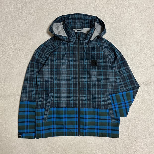 코오롱 스포츠 체크 프린트 방수 자켓