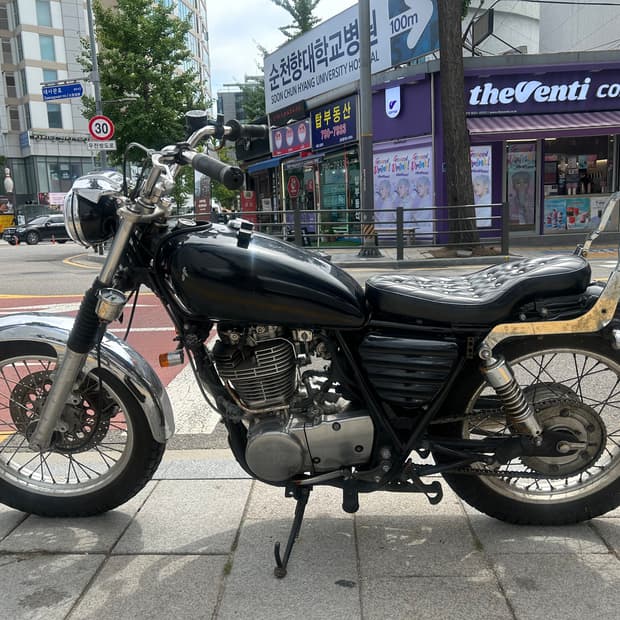 Sr400