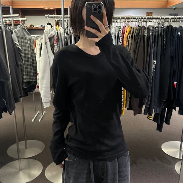 L)아비렉스 v넥 블랙 롱슬리브