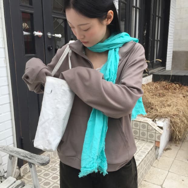 하우유 메이미 컬러 주름 롱 스카프