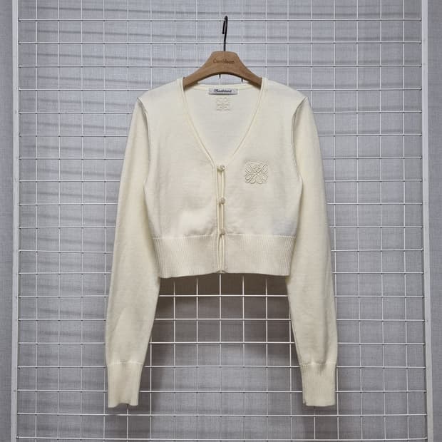 배드블러드 크롭 니트가디건 XS (봄)