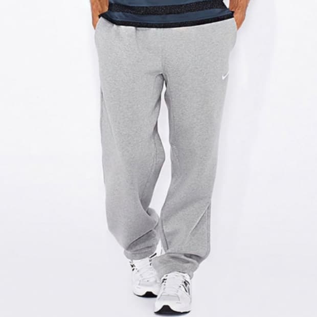 01-826425-063-나이키-스우시커프드팬츠-그레이