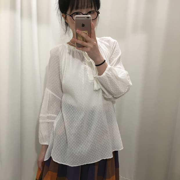 Hagumi dot blouse