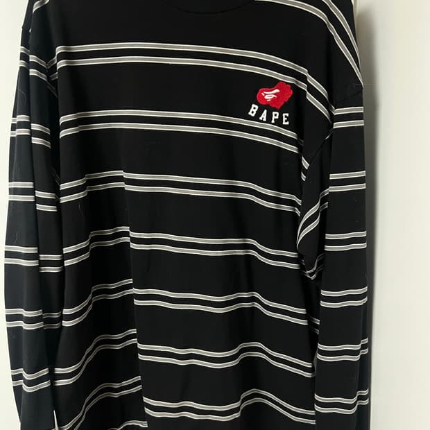 베이프 스트라이프 롱슬리브