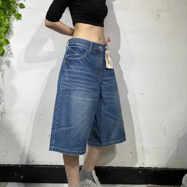 빈티지 중청 자수 포인트 와이드 버뮤다 데님 팬츠 청바지