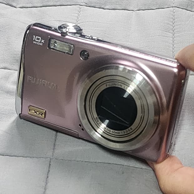 후지필름 FinePix F80EXR 판매 / 빈티지 디카 / 정상작동