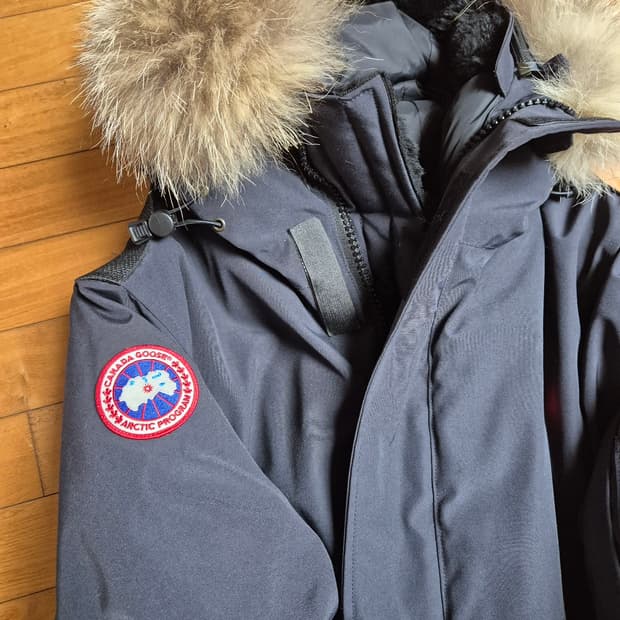 캐나다구스 헬리아크틱 네이비 m사이즈