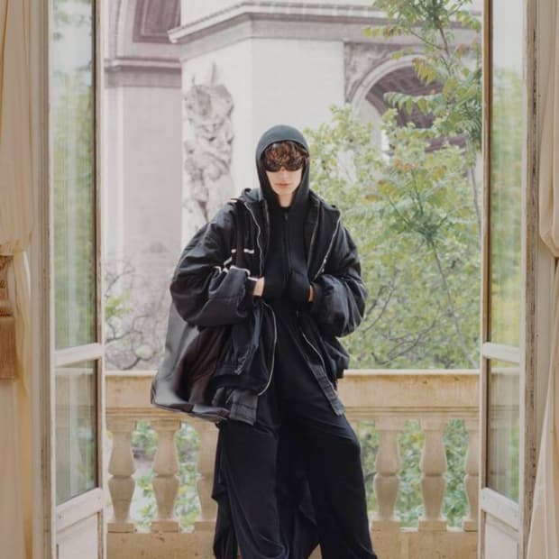 발렌시아가 트랙 자켓 + 후드 + 셔츠 + 긴팔 티 집업 봄버