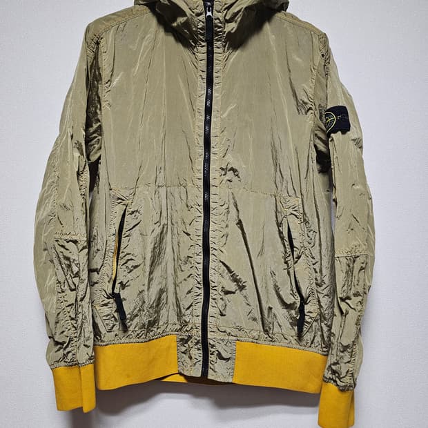 스톤아일랜드 나일론 메탈 와트로 자켓