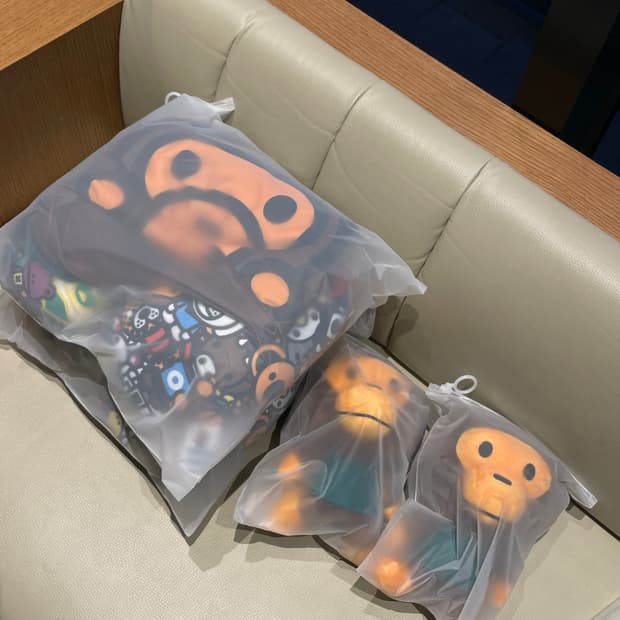 스타벅스 x 베이프 베이비 마일로 폴더블 백, 넥 필로우