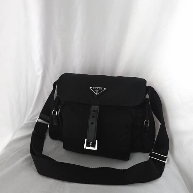 [정품 PRADA] 프라다 사이드 투포켓 나일론 크로스백 메신저백 공용