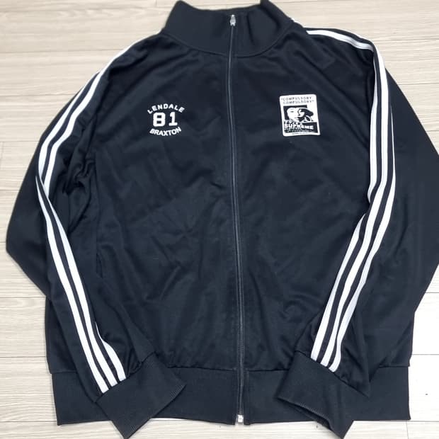 chic homme 의 슈쁘림 저지자켓(free)