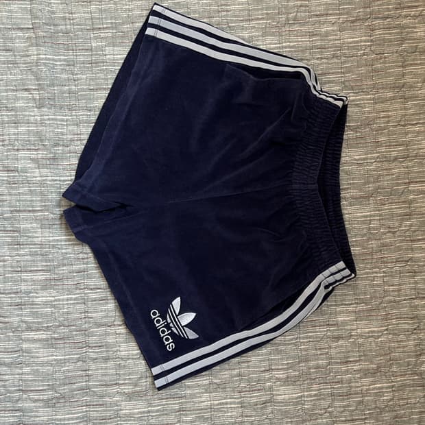 아디다스 블루 반바지