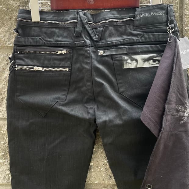 [30~31] LOVELESSISM 왁스 데님