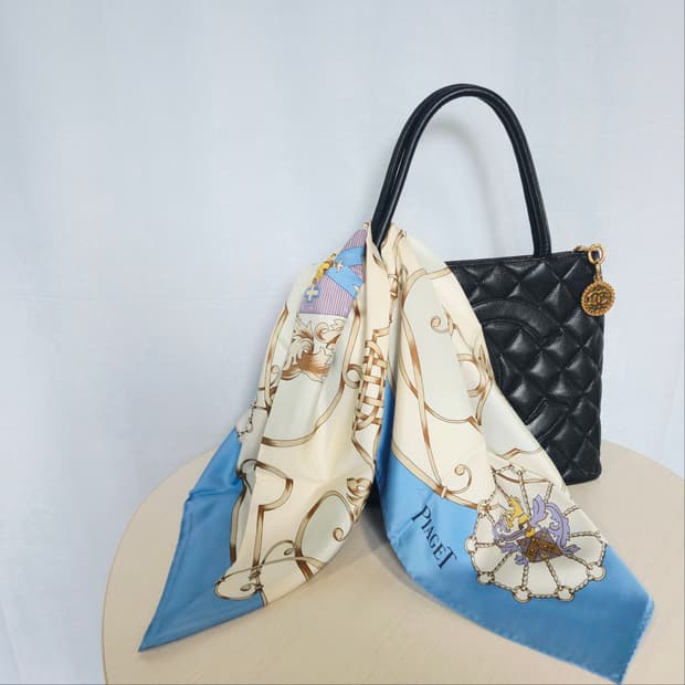 PIAGET 피아제 실크 스카프(88cm) [BF9685-0009-09]