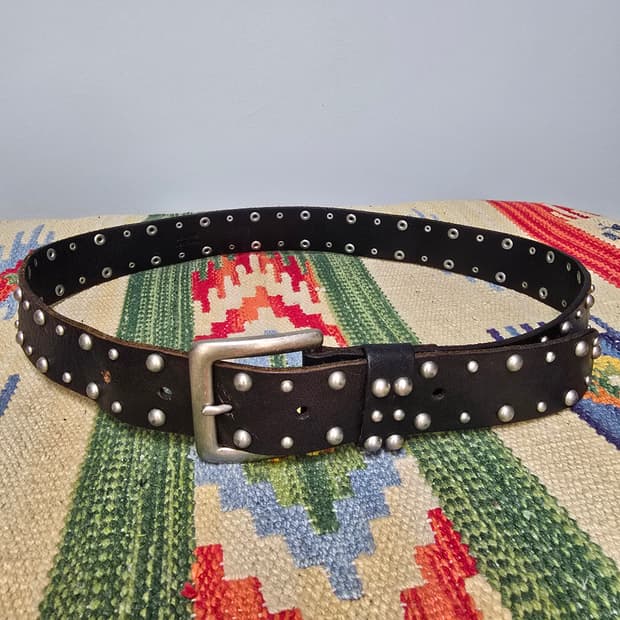 Japan vintage 블랙 차심 소가죽 스터드벨트 32