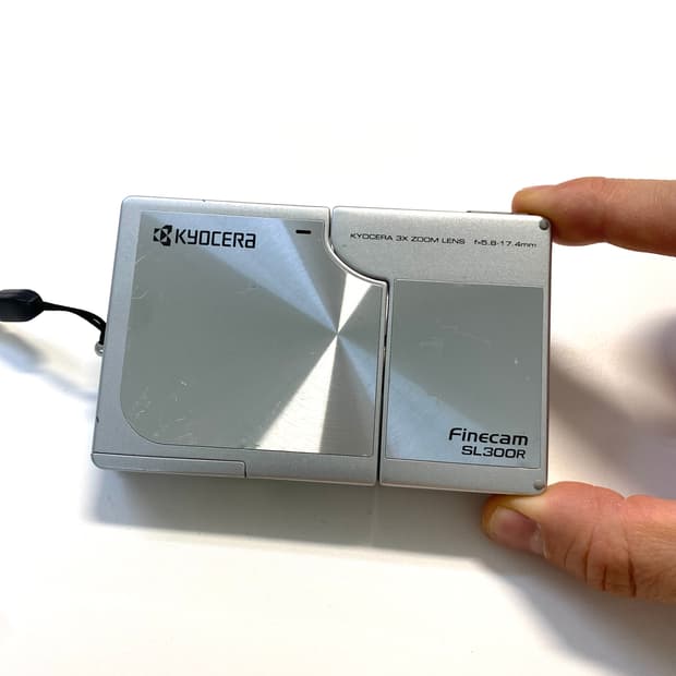 교세라 파인캠 SL300R 디지털 카메라