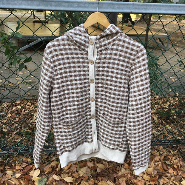 브라운 체크 누빔 후드 가디건