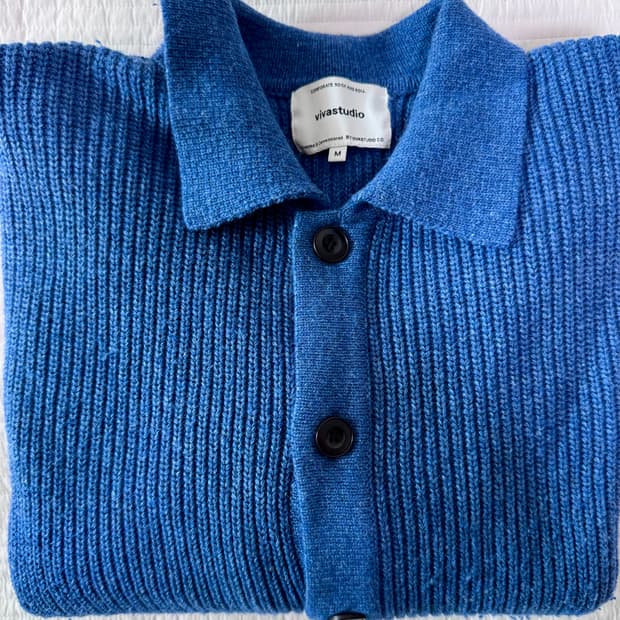 비바스튜디오 BUTTON CARDIGAN KA [BLUE]