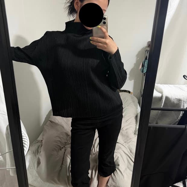 Issey miyake Pleats please T