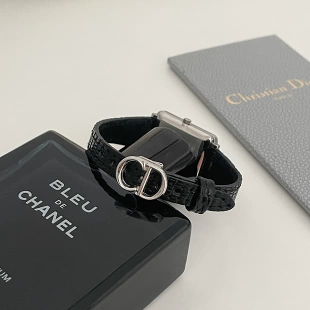Chirstian Dior CD buckle watch / 디올 시계
